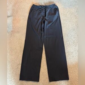 Lululemon mid rise, black trouser pants